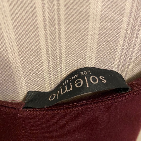 Wine Red 🍷 cutout crop top - Picture 4 of 4